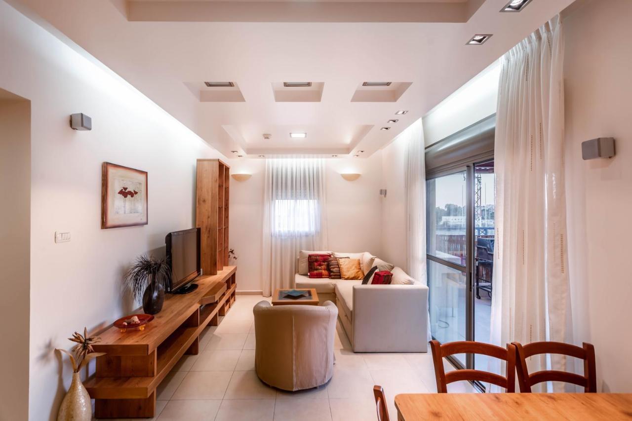 Almogim Suites Eilat Hotel (Adults Only) Exterior photo
